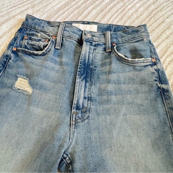 Mother High Waisted Rider Skimp Jeans in The Confession Wash - Picture 12 of 15